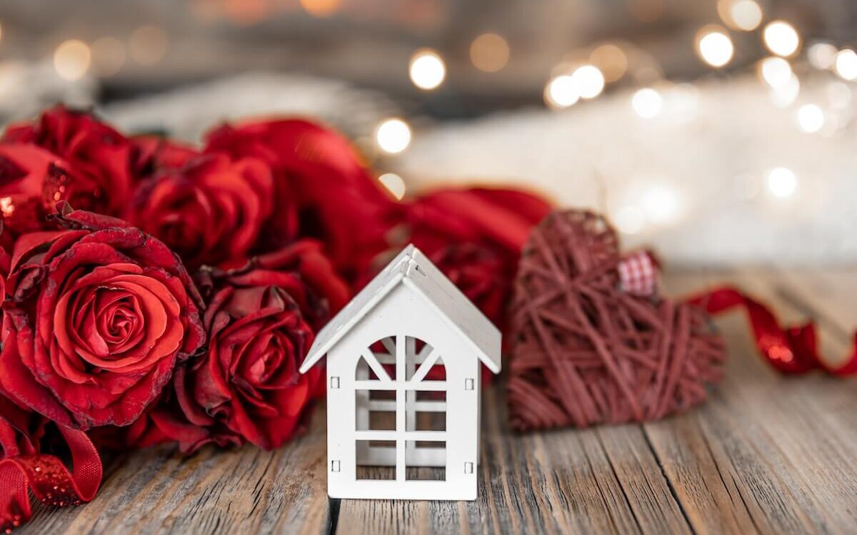 Romancing Your Home: Valentine’s Day Decor Ideas